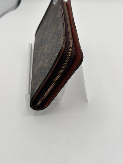 Louis Vuitton Monogram Long Zip Around Wallet – Made in Spain, February 2000