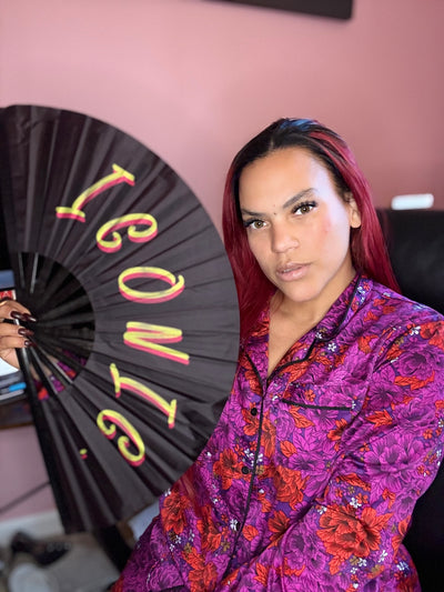 Iconic- Clacking Fan (colorful)