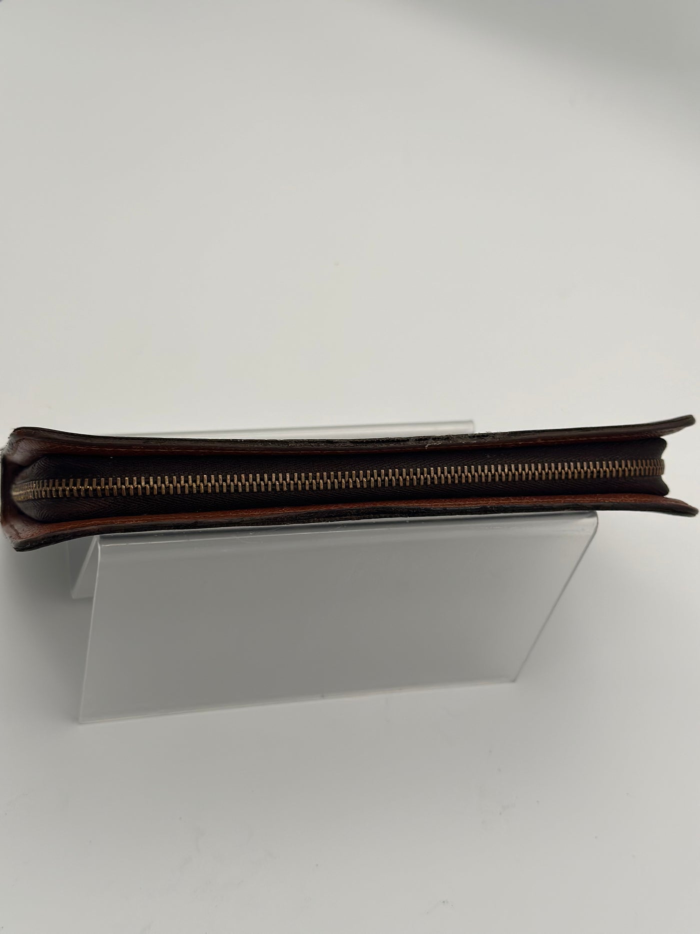 Louis Vuitton zipper Around long wallet