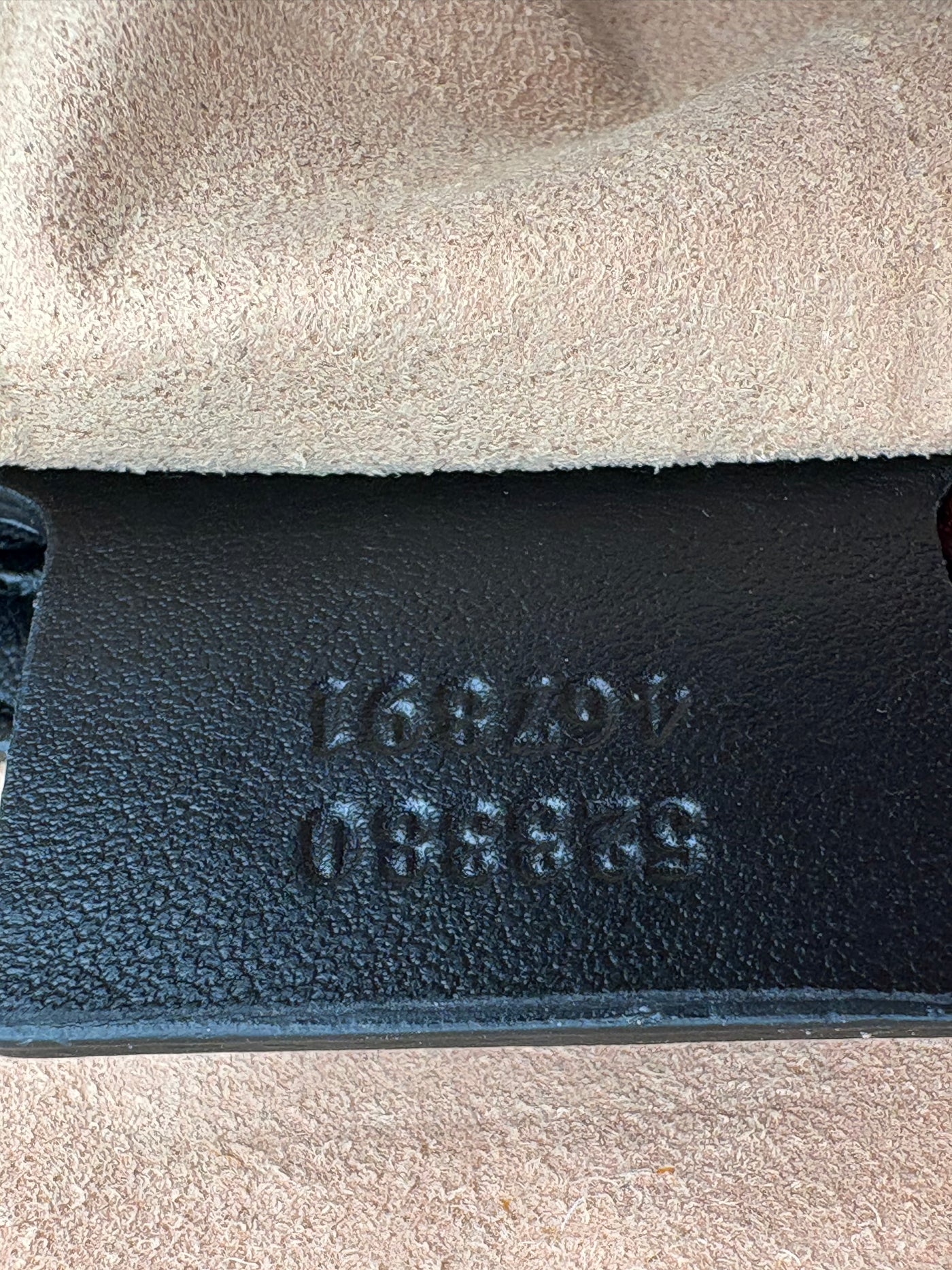 Calfskin Matelasse Unisex GG Marmont Belt Bag 80 32 Black