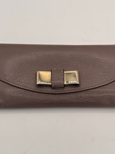 Chloé Lilly Bow Continental Wallet