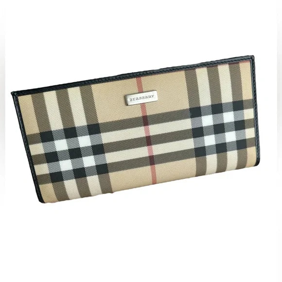 Burberry  Long Kiss Lock Wallet