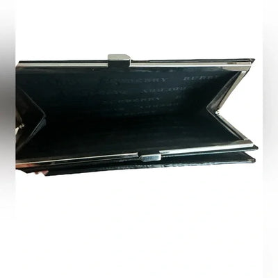 Burberry  Long Kiss Lock Wallet